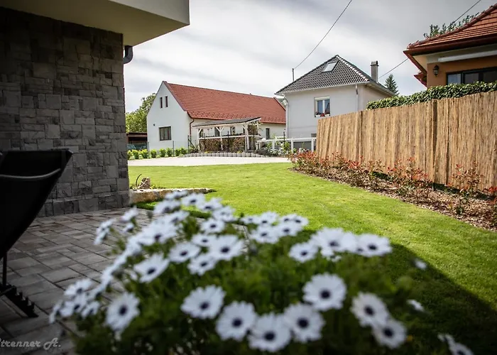 Pihe * באלאטונפורד