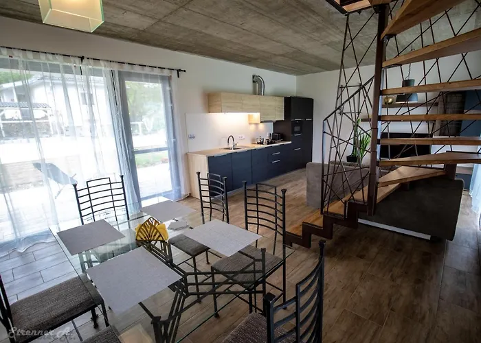 Pihe * באלאטונפורד